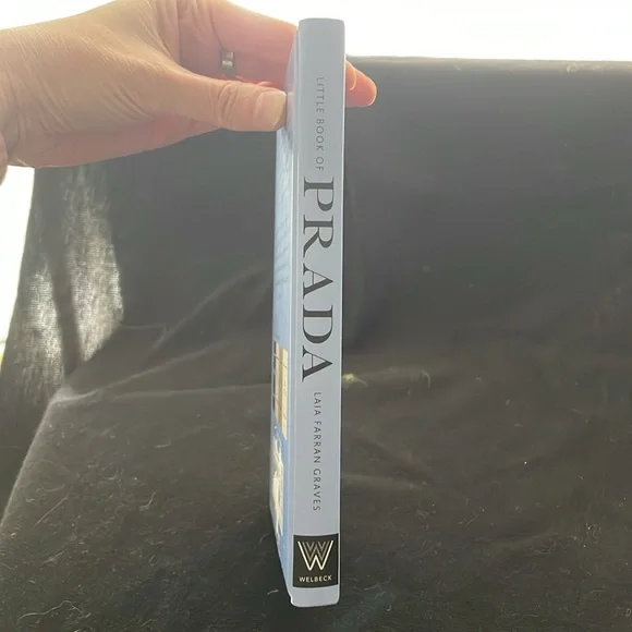 Little Book of Prada - Picture 4 of 4